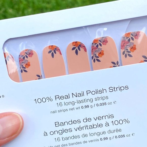 Color Street Floral Oblication - Picture 1 of 4